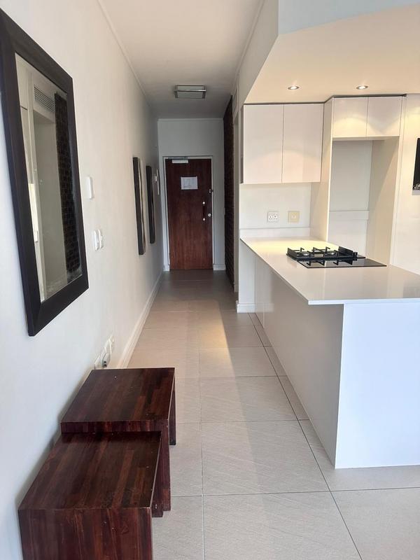 To Let 2 Bedroom Property for Rent in Green Point Western Cape
